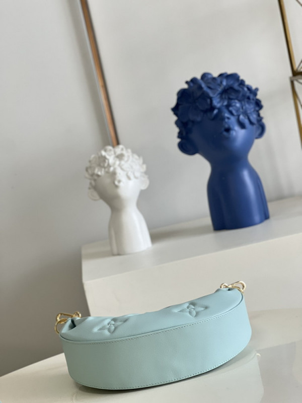 (image for) LOUIS VUITTON OVER THE MOON