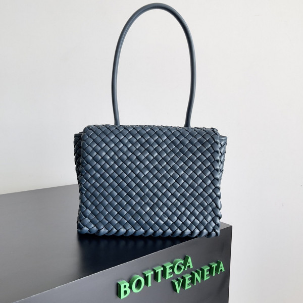 (image for) BOTTEGA VENETA Patti Top Handle Bag