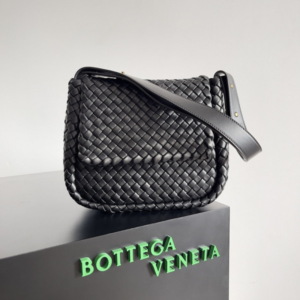 (image for) BOTTEGA VENETA Small Cobble Shoulder Bag