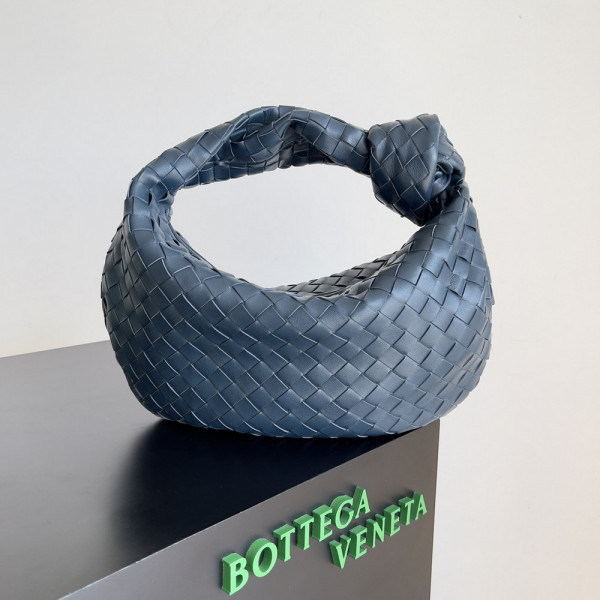 BOTTEGA VENETA Teen Jodie [C1ESS-070008] CELINE CHANEL ACCESSORIES LOEWE SHOES LOUIS VUITTON DIRO YSL OTHER BRAND HANDBAGS BALENCIAGA BOTTEGA VENETA GOYARD HERMES BURBERRY VALENTINO GUCCI FENDI MIUMIU CHLOE PRADA BVLGARI SUITCASE NEW ARRIVAL 