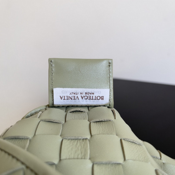 BOTTEGA VENETA CLASSIC Sardine Top Handle Bag [C1ESS-063616] CELINE CHANEL ACCESSORIES LOEWE SHOES LOUIS VUITTON DIRO YSL OTHER BRAND HANDBAGS BALENCIAGA BOTTEGA VENETA GOYARD HERMES BURBERRY VALENTINO GUCCI FENDI MIUMIU CHLOE PRADA BVLGARI SUITCASE NEW ARRIVAL 