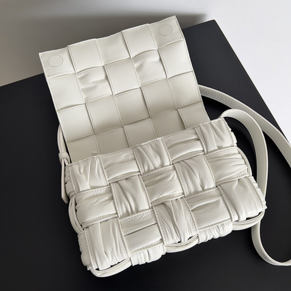 BOTTEGA VENETA CASSETTE [C1ESS-060616] CELINE CHANEL ACCESSORIES LOEWE SHOES LOUIS VUITTON DIRO YSL OTHER BRAND HANDBAGS BALENCIAGA BOTTEGA VENETA GOYARD HERMES BURBERRY VALENTINO GUCCI FENDI MIUMIU CHLOE PRADA BVLGARI SUITCASE NEW ARRIVAL 