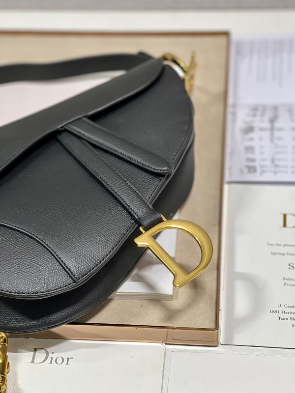DIRO SADDLE BAG WITH STRAP-25.5-20-6.5CM [C1ESR-034611] CELINE CHANEL ACCESSORIES LOEWE SHOES LOUIS VUITTON DIRO YSL OTHER BRAND HANDBAGS BALENCIAGA BOTTEGA VENETA GOYARD HERMES BURBERRY VALENTINO GUCCI FENDI MIUMIU CHLOE PRADA BVLGARI SUITCASE NEW ARRIVAL 