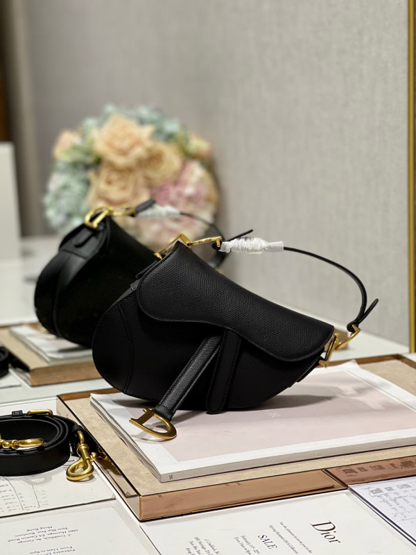 DIRO MINI SADDLE BAG WITH STRAP [C1ESR-034542] CELINE CHANEL ACCESSORIES LOEWE SHOES LOUIS VUITTON DIRO YSL OTHER BRAND HANDBAGS BALENCIAGA BOTTEGA VENETA GOYARD HERMES BURBERRY VALENTINO GUCCI FENDI MIUMIU CHLOE PRADA BVLGARI SUITCASE NEW ARRIVAL 