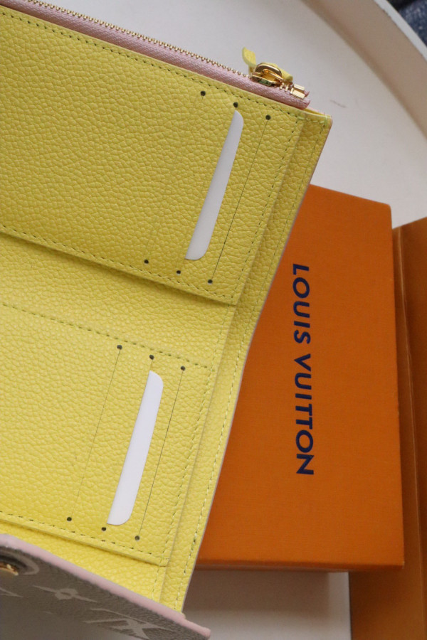 Louis Vuitton VICTORINE Wallet [M81289] CELINE CHANEL ACCESSORIES LOEWE SHOES LOUIS VUITTON DIRO YSL OTHER BRAND HANDBAGS BALENCIAGA BOTTEGA VENETA GOYARD HERMES BURBERRY VALENTINO GUCCI FENDI MIUMIU CHLOE PRADA BVLGARI SUITCASE NEW ARRIVAL 