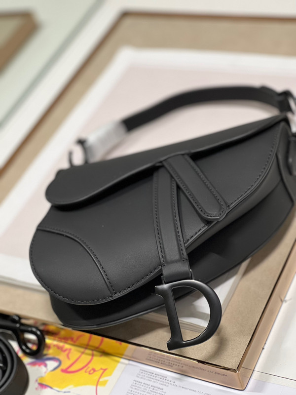 DIRO MINI SADDLE BAG WITH STRAP [C1ESQ-085747] CELINE CHANEL ACCESSORIES LOEWE SHOES LOUIS VUITTON DIRO YSL OTHER BRAND HANDBAGS BALENCIAGA BOTTEGA VENETA GOYARD HERMES BURBERRY VALENTINO GUCCI FENDI MIUMIU CHLOE PRADA BVLGARI SUITCASE NEW ARRIVAL 