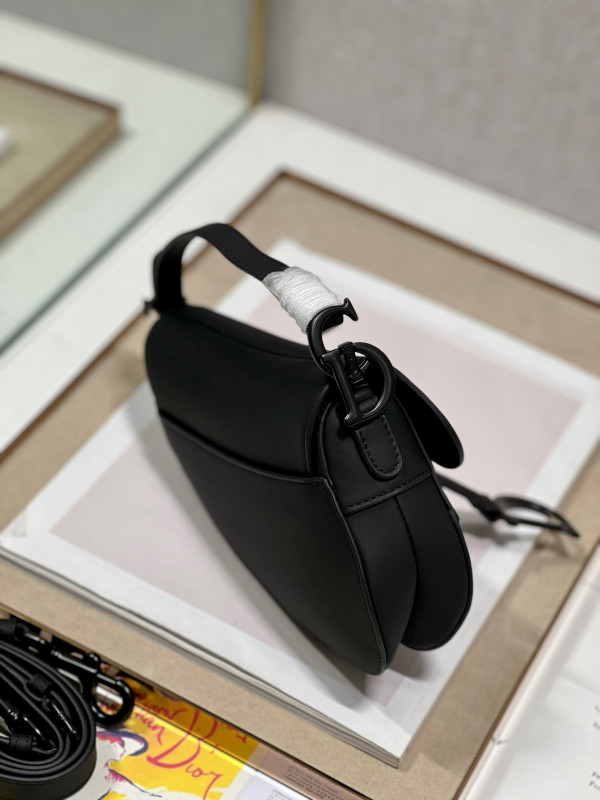 DIRO MINI SADDLE BAG WITH STRAP [C1ESQ-085747] CELINE CHANEL ACCESSORIES LOEWE SHOES LOUIS VUITTON DIRO YSL OTHER BRAND HANDBAGS BALENCIAGA BOTTEGA VENETA GOYARD HERMES BURBERRY VALENTINO GUCCI FENDI MIUMIU CHLOE PRADA BVLGARI SUITCASE NEW ARRIVAL 