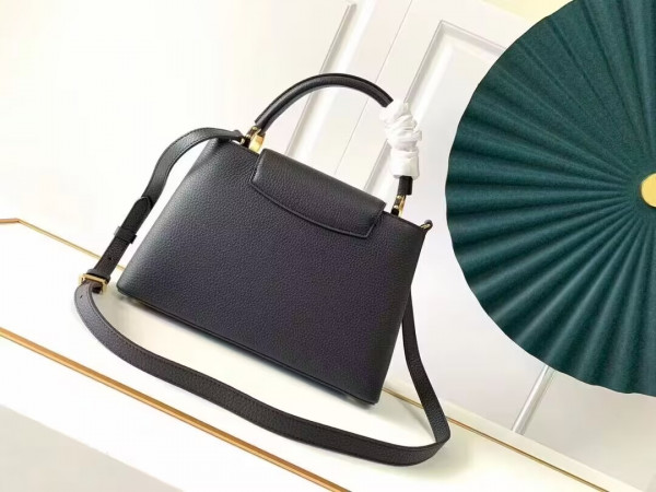 LOUIS VUITTON CAPUCINES MM [C1ESO-034306] CELINE CHANEL ACCESSORIES LOEWE SHOES LOUIS VUITTON DIRO YSL OTHER BRAND HANDBAGS BALENCIAGA BOTTEGA VENETA GOYARD HERMES BURBERRY VALENTINO GUCCI FENDI MIUMIU CHLOE PRADA BVLGARI SUITCASE NEW ARRIVAL 