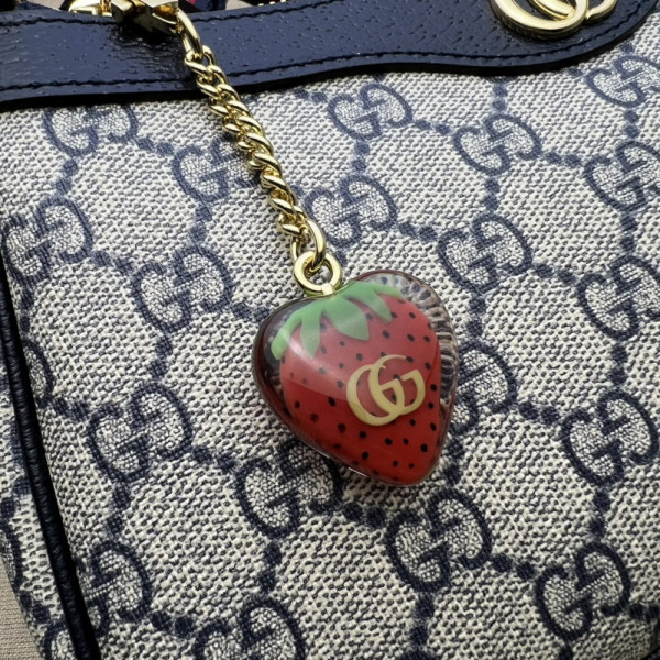 Gucci Ophidia small shoulder bag-25*15.5*6cm [735132-2] CELINE CHANEL ACCESSORIES LOEWE SHOES LOUIS VUITTON DIRO YSL OTHER BRAND HANDBAGS BALENCIAGA BOTTEGA VENETA GOYARD HERMES BURBERRY VALENTINO GUCCI FENDI MIUMIU CHLOE PRADA BVLGARI SUITCASE NEW ARRIVAL 
