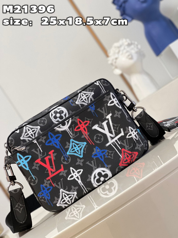 (image for) LOUIS VUITTON TRIO MESSENGER