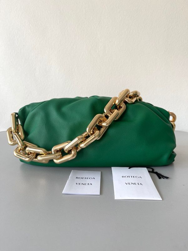 (image for) BOTTEGA VENETA THE CHAIN POUCH