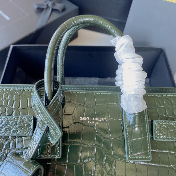 YSL SAC DE JOUR NANO [C1ES9-033352] CELINE CHANEL ACCESSORIES LOEWE SHOES LOUIS VUITTON DIRO YSL OTHER BRAND HANDBAGS BALENCIAGA BOTTEGA VENETA GOYARD HERMES BURBERRY VALENTINO GUCCI FENDI MIUMIU CHLOE PRADA BVLGARI SUITCASE NEW ARRIVAL 