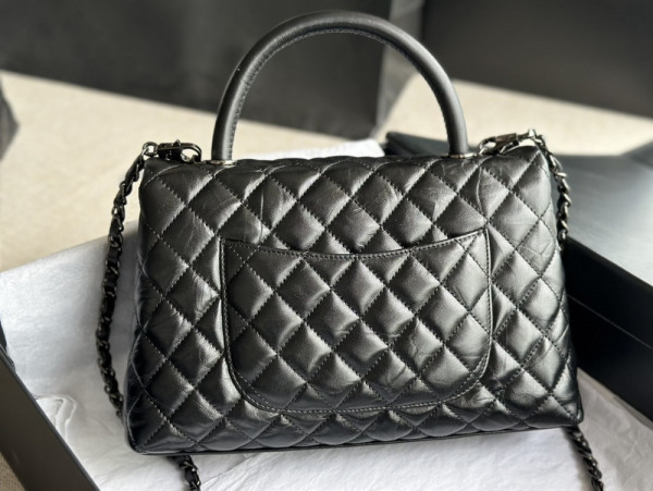 CL LARGE FLAP BAG WITH TOP HANDLE [C1ES8-094523] CELINE CHANEL ACCESSORIES LOEWE SHOES LOUIS VUITTON DIRO YSL OTHER BRAND HANDBAGS BALENCIAGA BOTTEGA VENETA GOYARD HERMES BURBERRY VALENTINO GUCCI FENDI MIUMIU CHLOE PRADA BVLGARI SUITCASE NEW ARRIVAL 