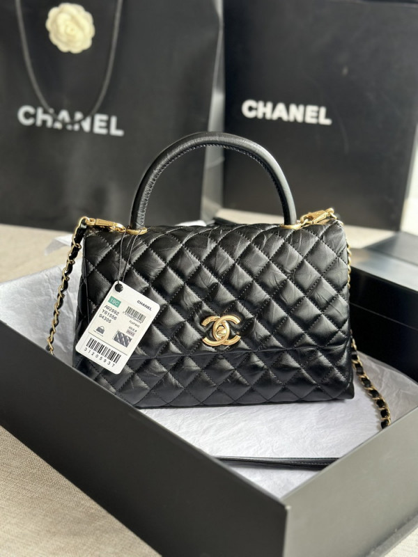 CL LARGE FLAP BAG WITH TOP HANDLE [C1ES8-094119] CELINE CHANEL ACCESSORIES LOEWE SHOES LOUIS VUITTON DIRO YSL OTHER BRAND HANDBAGS BALENCIAGA BOTTEGA VENETA GOYARD HERMES BURBERRY VALENTINO GUCCI FENDI MIUMIU CHLOE PRADA BVLGARI SUITCASE NEW ARRIVAL 