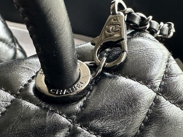 CL FLAP BAG WITH TOP HANDLE [C1ES8-094010] CELINE CHANEL ACCESSORIES LOEWE SHOES LOUIS VUITTON DIRO YSL OTHER BRAND HANDBAGS BALENCIAGA BOTTEGA VENETA GOYARD HERMES BURBERRY VALENTINO GUCCI FENDI MIUMIU CHLOE PRADA BVLGARI SUITCASE NEW ARRIVAL 