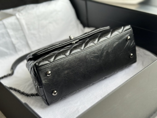 CL FLAP BAG WITH TOP HANDLE [C1ES8-094010] CELINE CHANEL ACCESSORIES LOEWE SHOES LOUIS VUITTON DIRO YSL OTHER BRAND HANDBAGS BALENCIAGA BOTTEGA VENETA GOYARD HERMES BURBERRY VALENTINO GUCCI FENDI MIUMIU CHLOE PRADA BVLGARI SUITCASE NEW ARRIVAL 