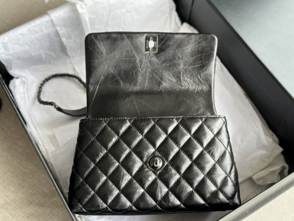 CL FLAP BAG WITH TOP HANDLE [C1ES8-094010] CELINE CHANEL ACCESSORIES LOEWE SHOES LOUIS VUITTON DIRO YSL OTHER BRAND HANDBAGS BALENCIAGA BOTTEGA VENETA GOYARD HERMES BURBERRY VALENTINO GUCCI FENDI MIUMIU CHLOE PRADA BVLGARI SUITCASE NEW ARRIVAL 