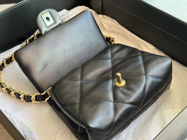 CL SMALL FLAP BAG [AS3498-2] CELINE CHANEL ACCESSORIES LOEWE SHOES LOUIS VUITTON DIRO YSL OTHER BRAND HANDBAGS BALENCIAGA BOTTEGA VENETA GOYARD HERMES BURBERRY VALENTINO GUCCI FENDI MIUMIU CHLOE PRADA BVLGARI SUITCASE NEW ARRIVAL 