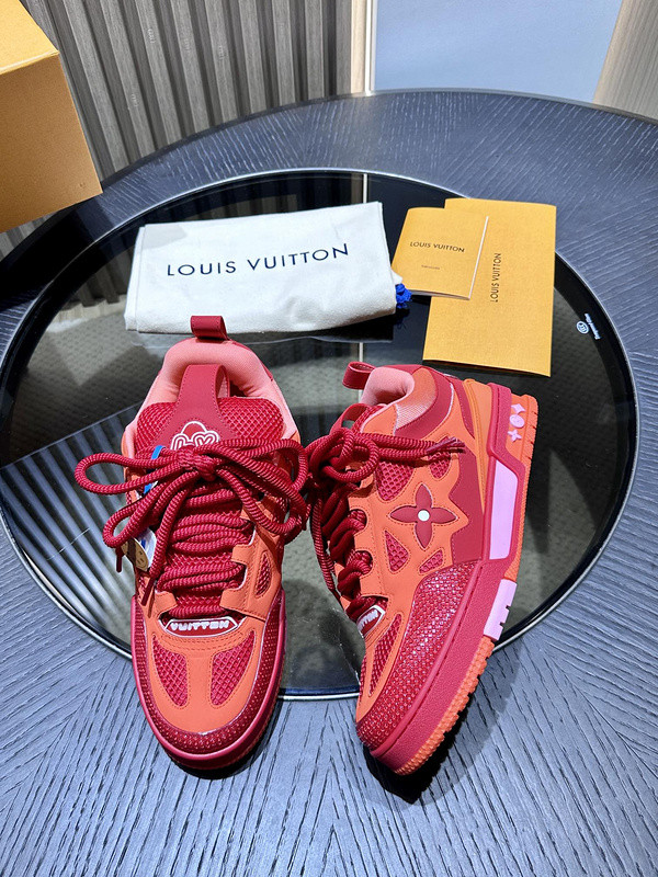 LOUIS VUITTON TRAINER SNEAKER [1AAHS3] CELINE CHANEL ACCESSORIES LOEWE SHOES LOUIS VUITTON DIRO YSL OTHER BRAND HANDBAGS BALENCIAGA BOTTEGA VENETA GOYARD HERMES BURBERRY VALENTINO GUCCI FENDI MIUMIU CHLOE PRADA BVLGARI SUITCASE NEW ARRIVAL 