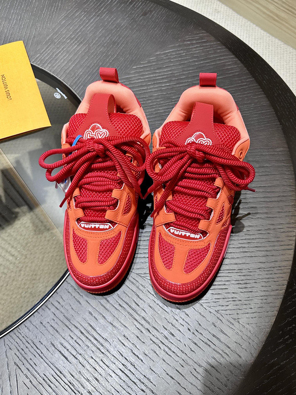 LOUIS VUITTON TRAINER SNEAKER [1AAHS3] CELINE CHANEL ACCESSORIES LOEWE SHOES LOUIS VUITTON DIRO YSL OTHER BRAND HANDBAGS BALENCIAGA BOTTEGA VENETA GOYARD HERMES BURBERRY VALENTINO GUCCI FENDI MIUMIU CHLOE PRADA BVLGARI SUITCASE NEW ARRIVAL 