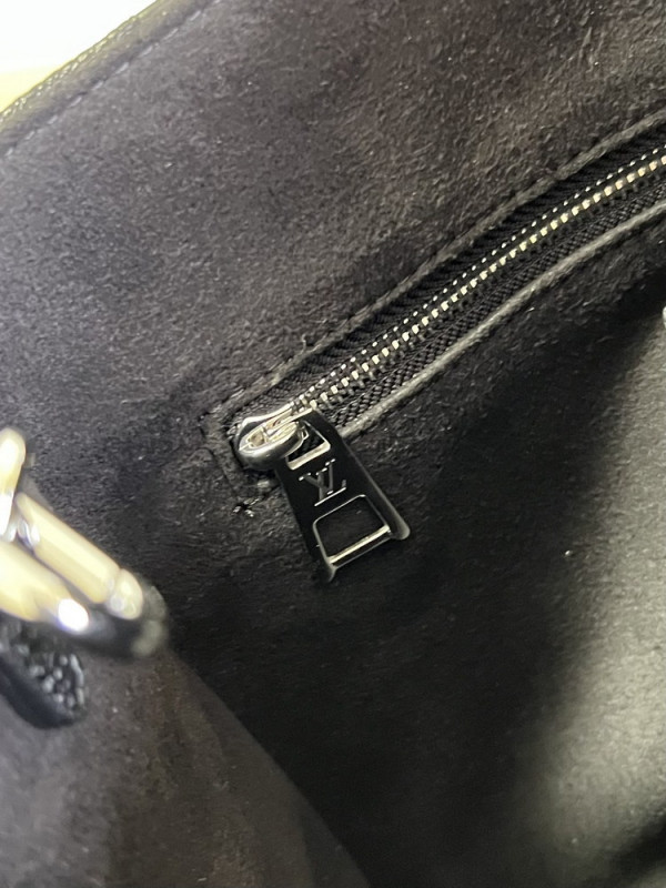 LOUIS VUITTON ONTHEGO PM [C1ES5-075053] CELINE CHANEL ACCESSORIES LOEWE SHOES LOUIS VUITTON DIRO YSL OTHER BRAND HANDBAGS BALENCIAGA BOTTEGA VENETA GOYARD HERMES BURBERRY VALENTINO GUCCI FENDI MIUMIU CHLOE PRADA BVLGARI SUITCASE NEW ARRIVAL 