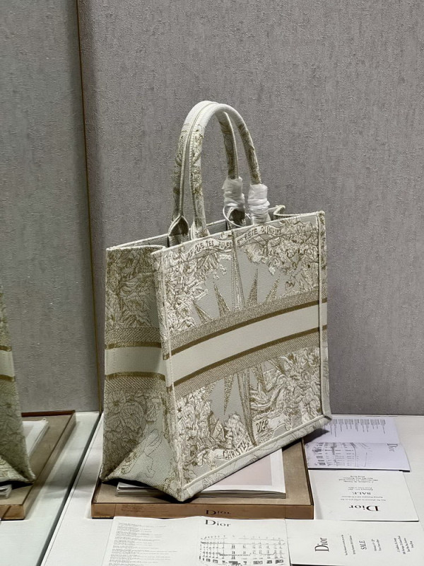 Large Diro Book Tote-42*35*18.5cm [C1ES2-030246] CELINE CHANEL ACCESSORIES LOEWE SHOES LOUIS VUITTON DIRO YSL OTHER BRAND HANDBAGS BALENCIAGA BOTTEGA VENETA GOYARD HERMES BURBERRY VALENTINO GUCCI FENDI MIUMIU CHLOE PRADA BVLGARI SUITCASE NEW ARRIVAL 