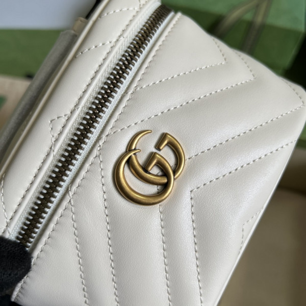 GUCCI GG Marmont mini top handle bag [699515-1] CELINE CHANEL ACCESSORIES LOEWE SHOES LOUIS VUITTON DIRO YSL OTHER BRAND HANDBAGS BALENCIAGA BOTTEGA VENETA GOYARD HERMES BURBERRY VALENTINO GUCCI FENDI MIUMIU CHLOE PRADA BVLGARI SUITCASE NEW ARRIVAL 