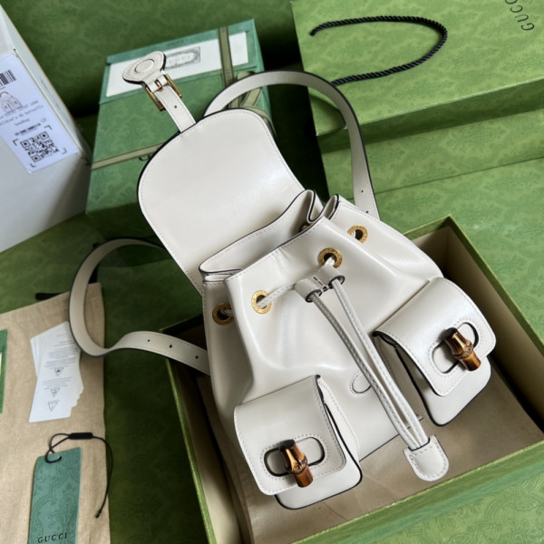 GUCCI Bamboo small backpack [702101-5] CELINE CHANEL ACCESSORIES LOEWE SHOES LOUIS VUITTON DIRO YSL OTHER BRAND HANDBAGS BALENCIAGA BOTTEGA VENETA GOYARD HERMES BURBERRY VALENTINO GUCCI FENDI MIUMIU CHLOE PRADA BVLGARI SUITCASE NEW ARRIVAL 
