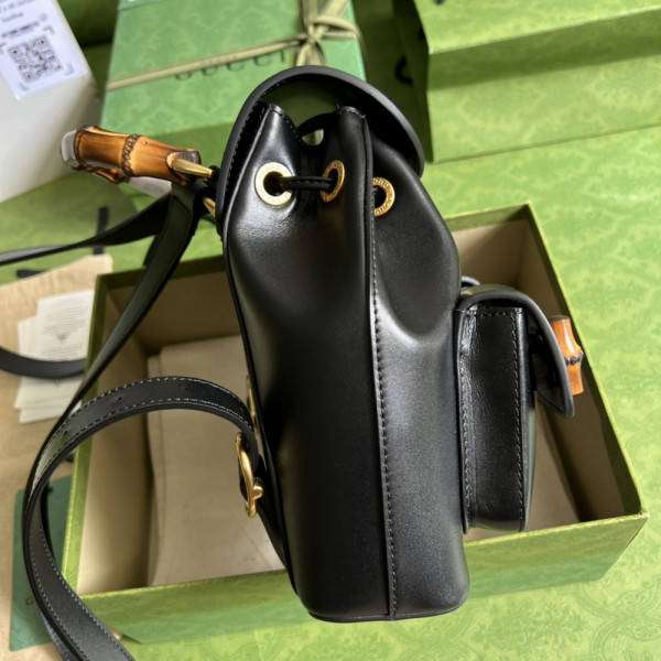 GUCCI Bamboo small backpack [702101-4] CELINE CHANEL ACCESSORIES LOEWE SHOES LOUIS VUITTON DIRO YSL OTHER BRAND HANDBAGS BALENCIAGA BOTTEGA VENETA GOYARD HERMES BURBERRY VALENTINO GUCCI FENDI MIUMIU CHLOE PRADA BVLGARI SUITCASE NEW ARRIVAL 
