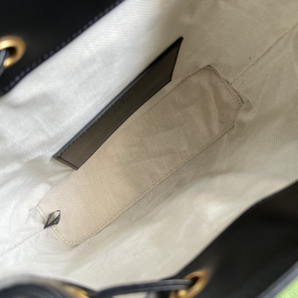 GUCCI Bamboo small backpack [702101-4] CELINE CHANEL ACCESSORIES LOEWE SHOES LOUIS VUITTON DIRO YSL OTHER BRAND HANDBAGS BALENCIAGA BOTTEGA VENETA GOYARD HERMES BURBERRY VALENTINO GUCCI FENDI MIUMIU CHLOE PRADA BVLGARI SUITCASE NEW ARRIVAL 