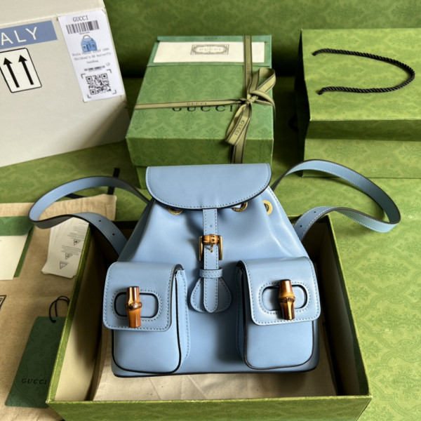 GUCCI Bamboo small backpack [702101-3] CELINE CHANEL ACCESSORIES LOEWE SHOES LOUIS VUITTON DIRO YSL OTHER BRAND HANDBAGS BALENCIAGA BOTTEGA VENETA GOYARD HERMES BURBERRY VALENTINO GUCCI FENDI MIUMIU CHLOE PRADA BVLGARI SUITCASE NEW ARRIVAL 