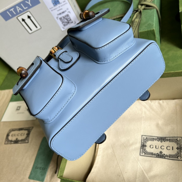 GUCCI Bamboo small backpack [702101-3] CELINE CHANEL ACCESSORIES LOEWE SHOES LOUIS VUITTON DIRO YSL OTHER BRAND HANDBAGS BALENCIAGA BOTTEGA VENETA GOYARD HERMES BURBERRY VALENTINO GUCCI FENDI MIUMIU CHLOE PRADA BVLGARI SUITCASE NEW ARRIVAL 