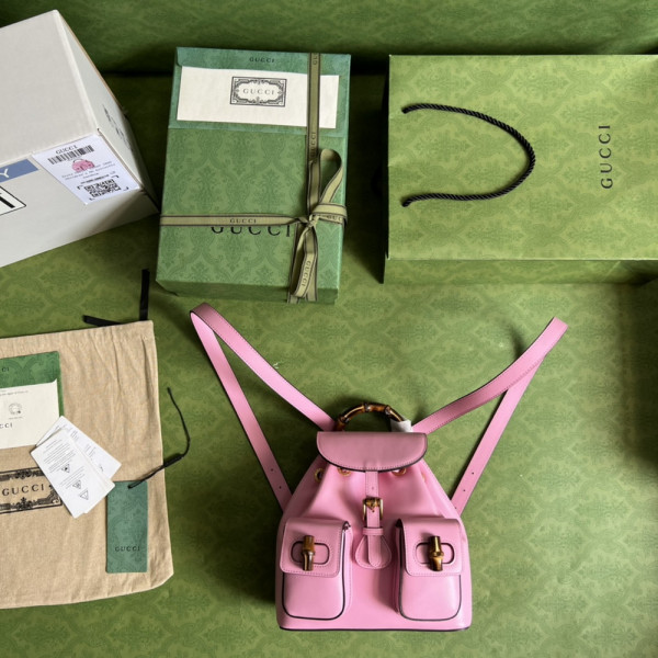 GUCCI Bamboo small backpack [702101-1] CELINE CHANEL ACCESSORIES LOEWE SHOES LOUIS VUITTON DIRO YSL OTHER BRAND HANDBAGS BALENCIAGA BOTTEGA VENETA GOYARD HERMES BURBERRY VALENTINO GUCCI FENDI MIUMIU CHLOE PRADA BVLGARI SUITCASE NEW ARRIVAL 