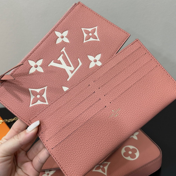 LOUIS VUITTON POCHETTE F?LICIE [C1EN6-082424] CELINE CHANEL ACCESSORIES LOEWE SHOES LOUIS VUITTON DIRO YSL OTHER BRAND HANDBAGS BALENCIAGA BOTTEGA VENETA GOYARD HERMES BURBERRY VALENTINO GUCCI FENDI MIUMIU CHLOE PRADA BVLGARI SUITCASE NEW ARRIVAL 