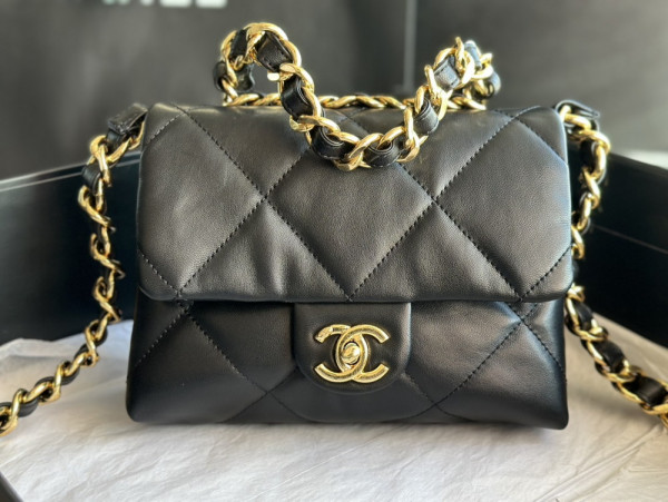 (image for) CL SMALL FLAP BAG
