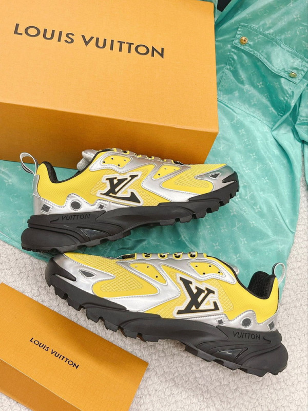 LOUIS VUITTON RUNNER TATIC SNEAKER [1AA3A8] CELINE CHANEL ACCESSORIES LOEWE SHOES LOUIS VUITTON DIRO YSL OTHER BRAND HANDBAGS BALENCIAGA BOTTEGA VENETA GOYARD HERMES BURBERRY VALENTINO GUCCI FENDI MIUMIU CHLOE PRADA BVLGARI SUITCASE NEW ARRIVAL 