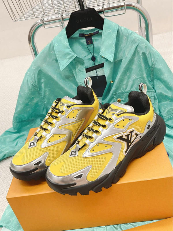 LOUIS VUITTON RUNNER TATIC SNEAKER [1AA3A8] CELINE CHANEL ACCESSORIES LOEWE SHOES LOUIS VUITTON DIRO YSL OTHER BRAND HANDBAGS BALENCIAGA BOTTEGA VENETA GOYARD HERMES BURBERRY VALENTINO GUCCI FENDI MIUMIU CHLOE PRADA BVLGARI SUITCASE NEW ARRIVAL 