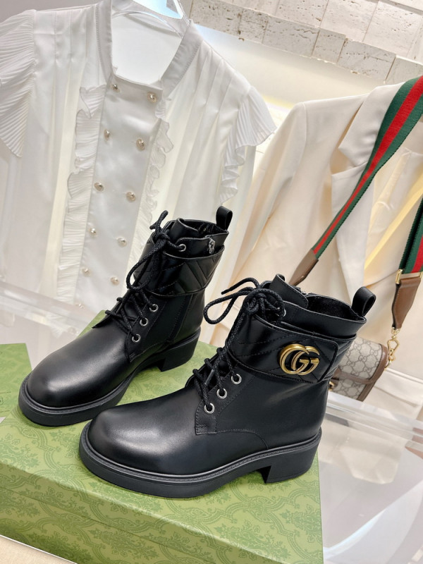 GUCCI Women's ankle boot with Double G [670397 17K20 1000] CELINE CHANEL ACCESSORIES LOEWE SHOES LOUIS VUITTON DIRO YSL OTHER BRAND HANDBAGS BALENCIAGA BOTTEGA VENETA GOYARD HERMES BURBERRY VALENTINO GUCCI FENDI MIUMIU CHLOE PRADA BVLGARI SUITCASE NEW ARRIVAL 