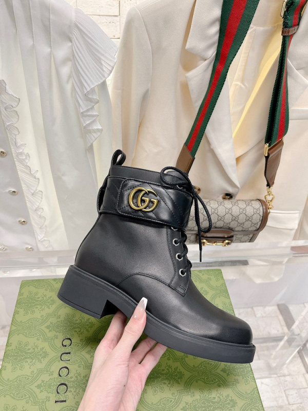 GUCCI Women's ankle boot with Double G [670397 17K20 1000] CELINE CHANEL ACCESSORIES LOEWE SHOES LOUIS VUITTON DIRO YSL OTHER BRAND HANDBAGS BALENCIAGA BOTTEGA VENETA GOYARD HERMES BURBERRY VALENTINO GUCCI FENDI MIUMIU CHLOE PRADA BVLGARI SUITCASE NEW ARRIVAL 