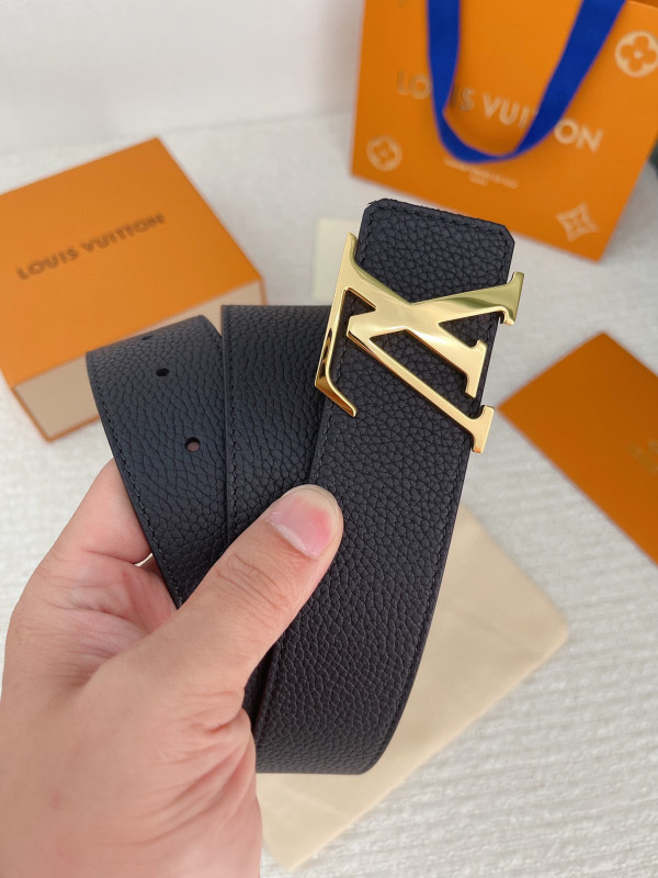 (image for) LOUIS VUITTON BELT