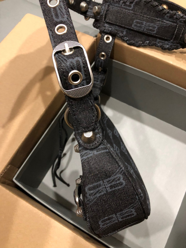 (image for) BALENCIAGA WOMEN'S LE CAGOLE XS SHOULDER BAG