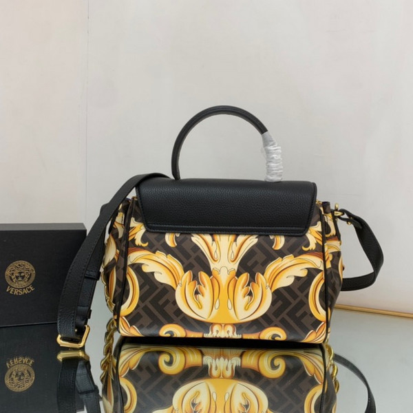 FENDI X VERSACE LA MEDUSA (image for) FENDI X VERSACE LA MEDUSA
