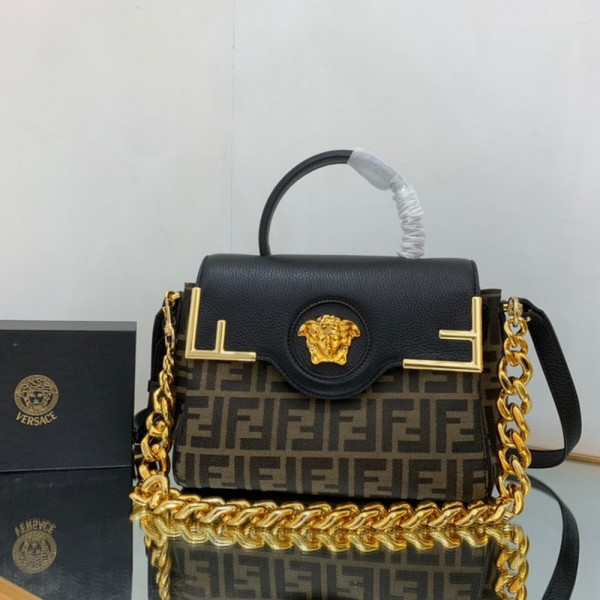 FENDI X VERSACE LA MEDUSA (image for) FENDI X VERSACE LA MEDUSA