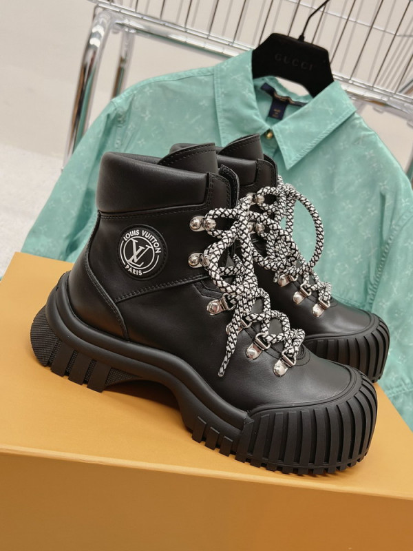 (image for) LOUIS VUITTON RUBY FLAT RANGER