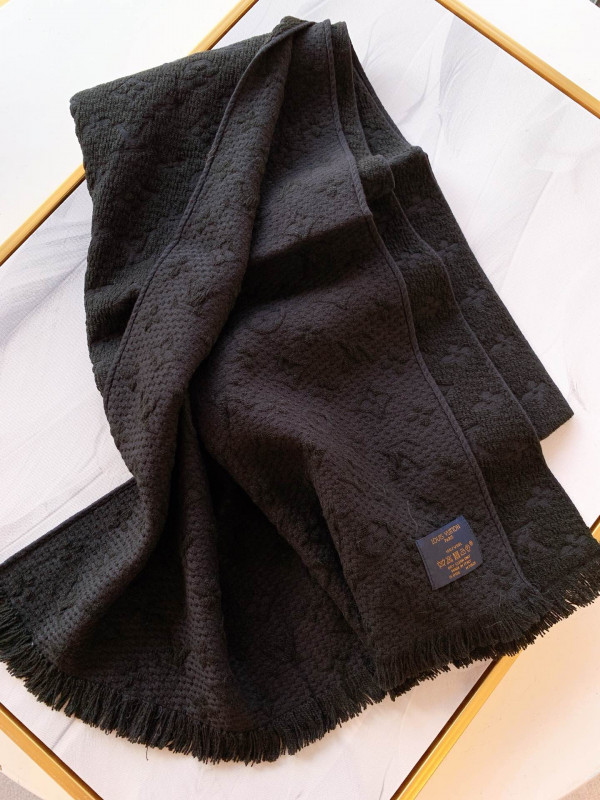 (image for) LOUIS VUITTON MONOGRAM CLASSIC SCARF