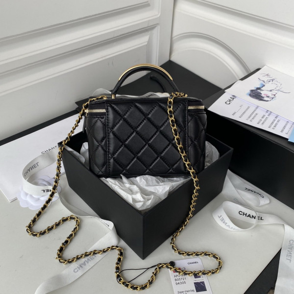 (image for) CL VANITY WITH CHAIN