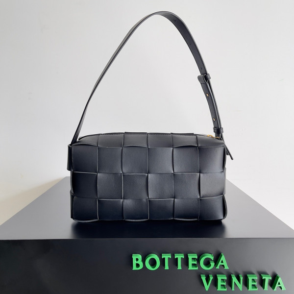 (image for) BOTTEGA VENETA BRICK CASSETTE