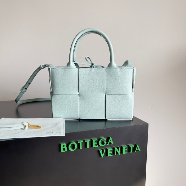 (image for) BOTTEGA VENETA ARCO MINI TOTE