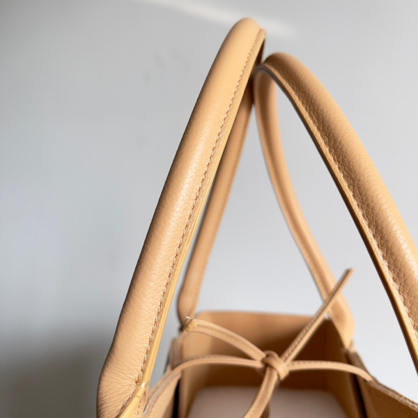 BOTTEGA VENETA ARCO MEDIUM TOTE (image for) BOTTEGA VENETA ARCO MEDIUM TOTE
