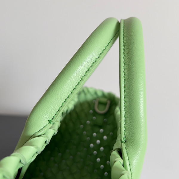 BOTTEGA VENETA MINI CABAT [Bottega420] CELINE CHANEL ACCESSORIES LOEWE SHOES LOUIS VUITTON DIRO YSL OTHER BRAND HANDBAGS BALENCIAGA BOTTEGA VENETA GOYARD HERMES BURBERRY VALENTINO GUCCI FENDI MIUMIU CHLOE PRADA BVLGARI SUITCASE NEW ARRIVAL 